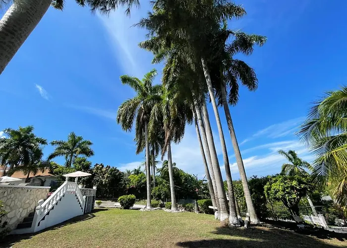 The Lodge @ Peaceful Palms