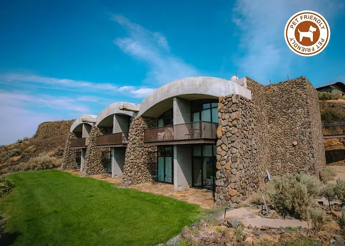 Sagecliffe Resort & Spa