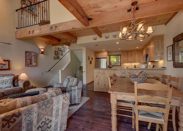 North Shore Condo - Updated 3 Story Condo Near Palisades Resort!