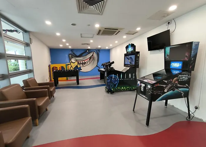 Republic Of Singapore Yacht Club