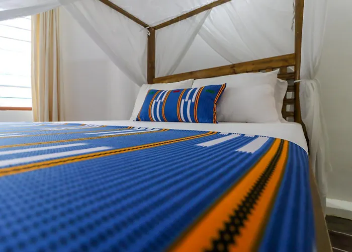 Mayweather One Bedroom Apartment, With Beach Access, Malindi
