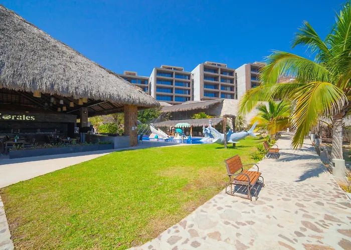Coral Blue Huatulco All Inclusive