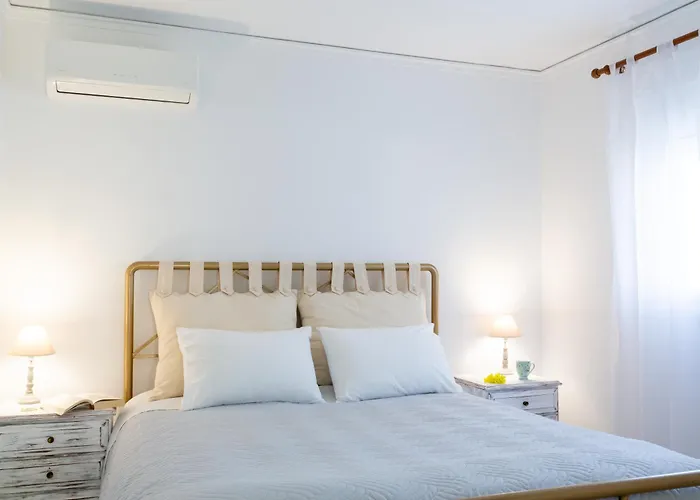 Kineta Seaside Summer Apartments