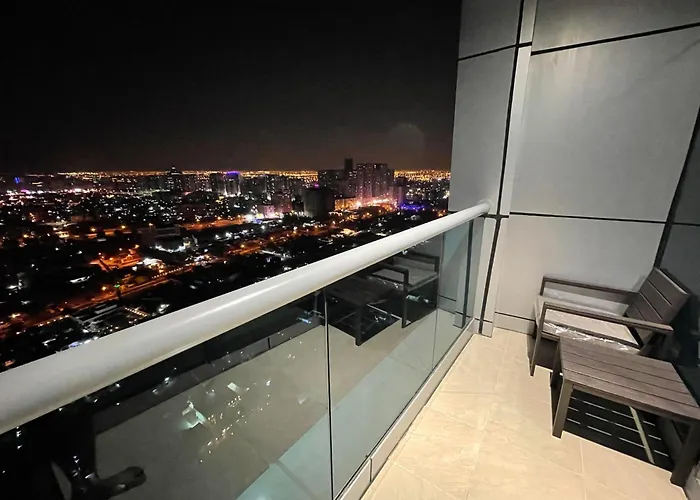 Luxury Apartments - Ajman Corniche Uae