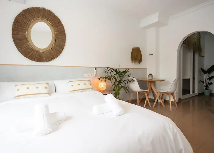 Naim Guest House Nerja (Adults Only)