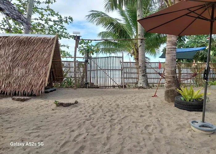 Kubo Inn & Beach Camp