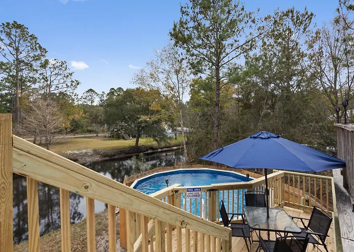 Waterfront Home With Pool, Hot Tub And Game Area