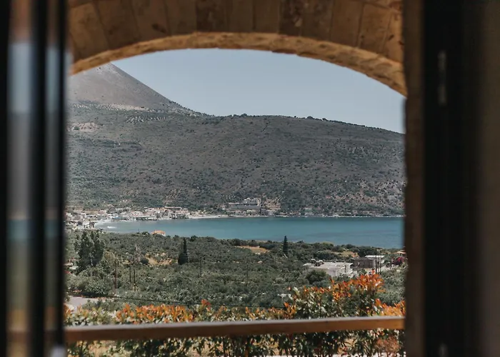 Brazzo Di Maina
