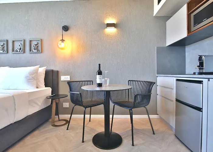 Luxury Suites By Notaly Ariel - Carmel Beach