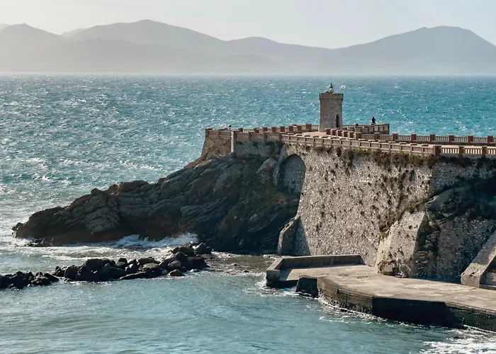 Bilocale vista Mare-Isola d'Elba al Castello di Piombino