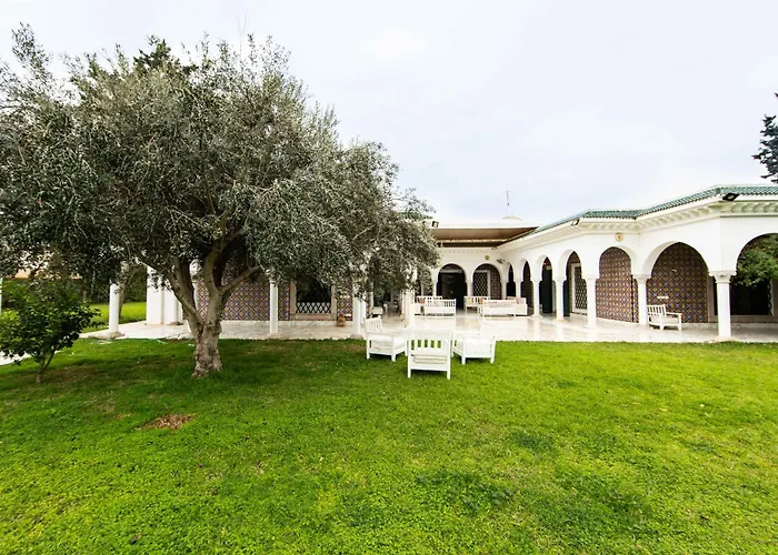 Arabesque House