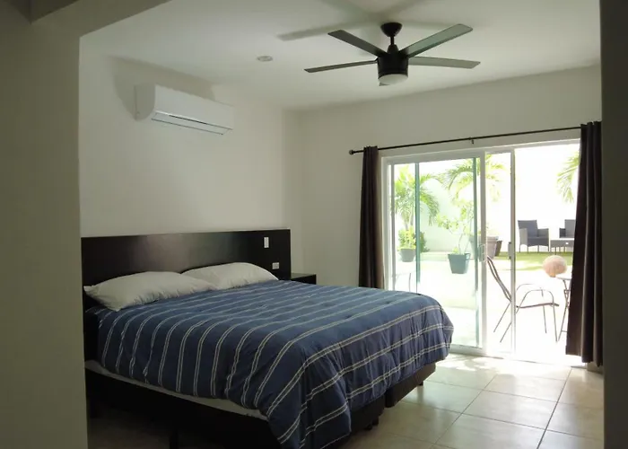 Suites Casa Blanca