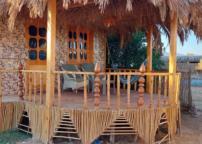 Green Beach Camp & Hotel