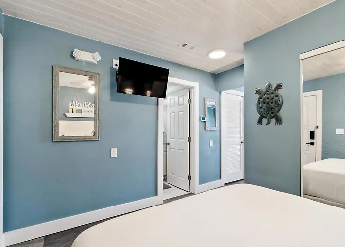Seashells Getaway - Boat Slip, Ramp, Pool