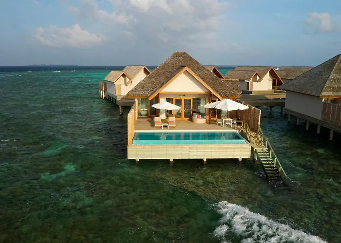 Emerald Faarufushi Resort&Spa - Deluxe All Inclusive