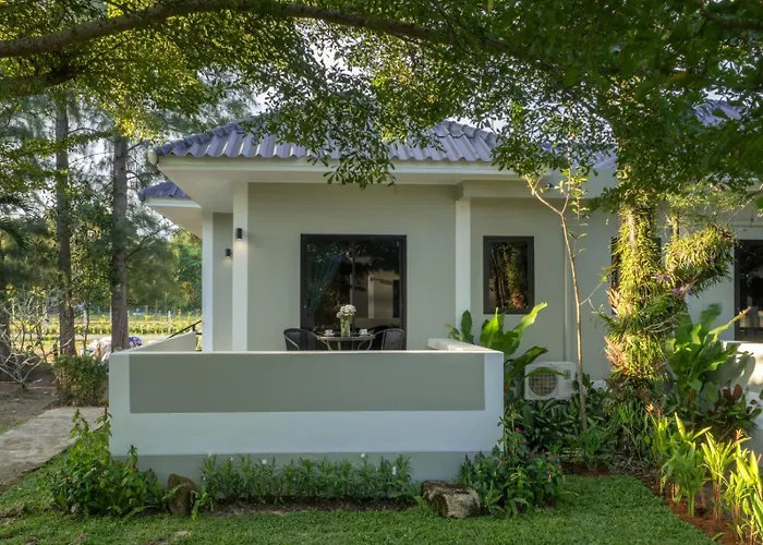 Isara Nai Yang Resort