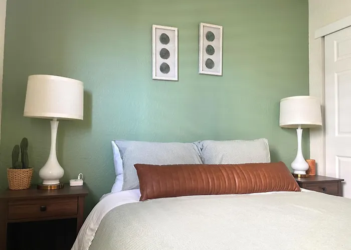 Surfview Vr - Best Ocean And Pier View, 5 Mins To Beach, Cozy Patio, Pet Friendly