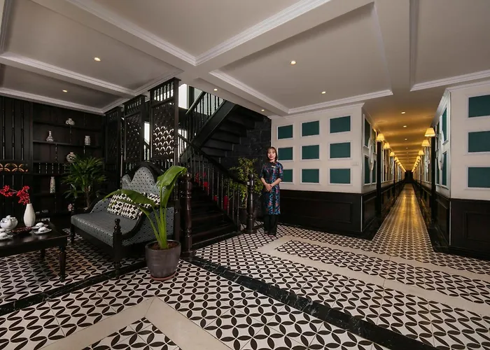 Genesis Luxury Regal Cruise By Premier Group