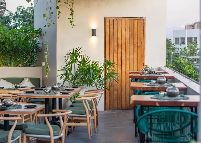 Casa Agape Boutique Hotel Rooftop Pool & Beach Club Access