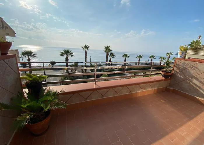 Appartamento fronte mare