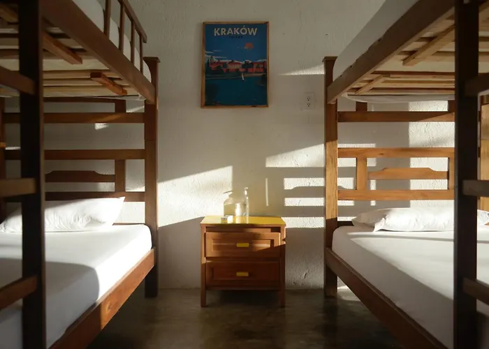 Playa Del Ritmo Beach Hostel & Bar (Adults Only)