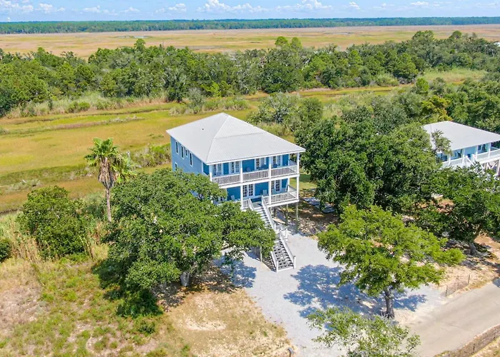 Pelican View Beach House - Private Beach!!