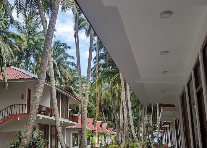 Crossbill Beach Resort