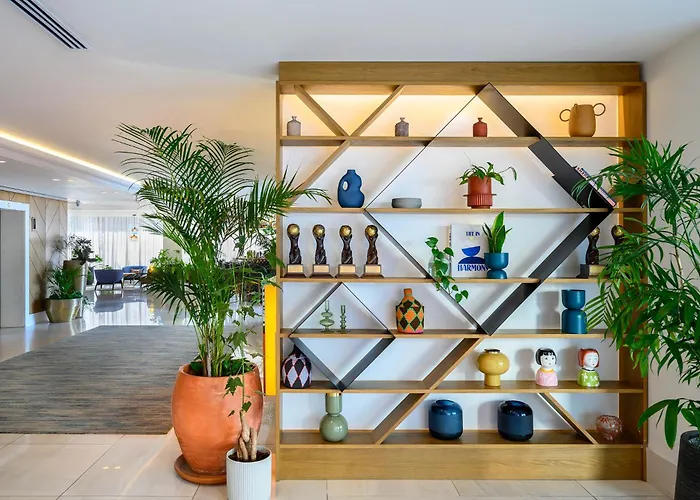 Carlton Tel Aviv Hotel - Luxury On The Beach