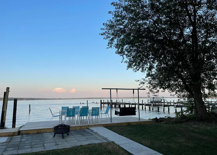 Waterfront Home With Private Beach, Stunning Views
