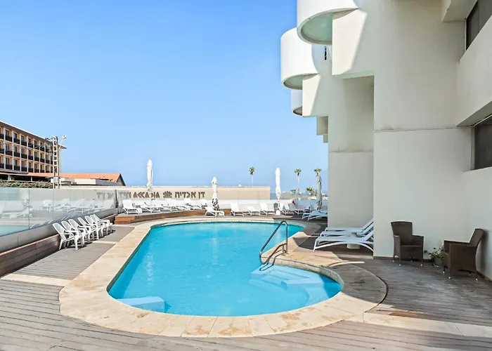 Elegant Duplex With Parking By Beachfront Stay