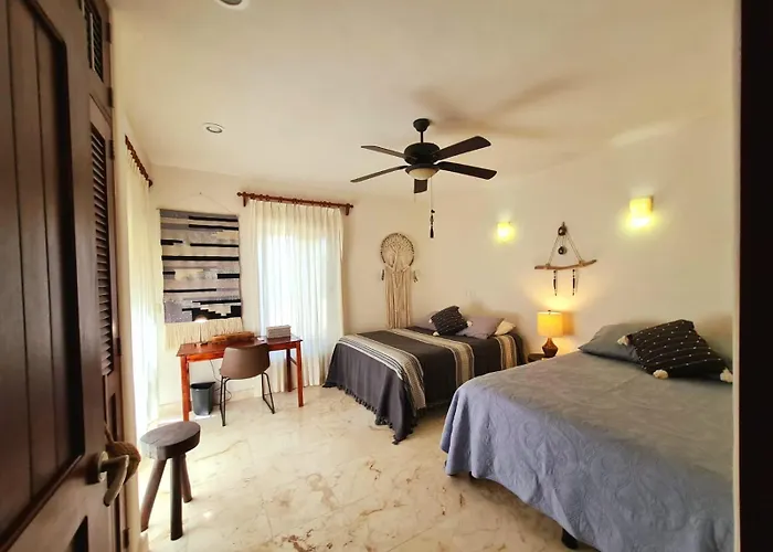 Stylish Oceanfront Condo With Pool