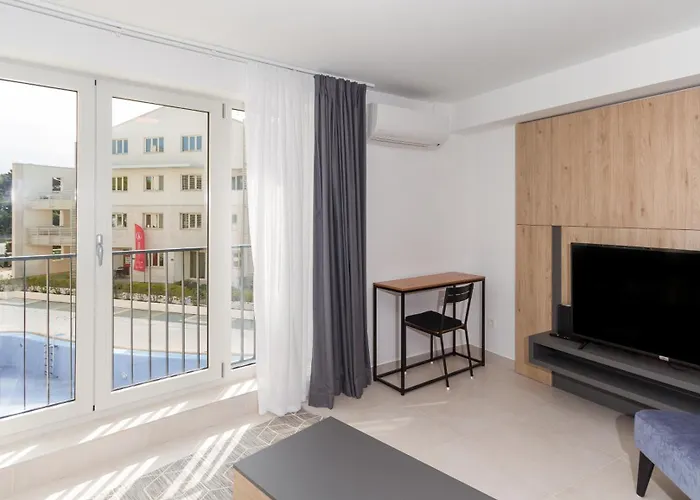 The Garden Palace Umag By Locap Group