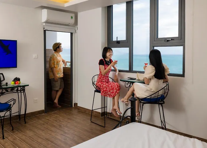 Azura Gold Hotel&Apartment