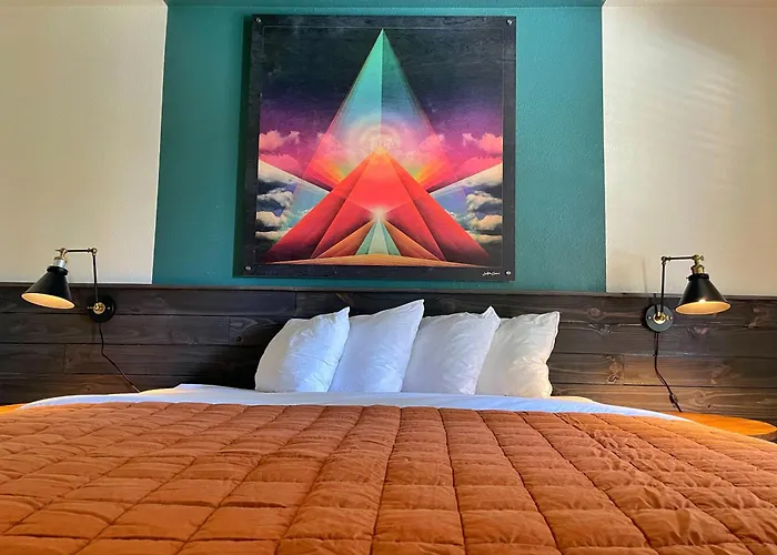 Sessions Retreat & Hotel