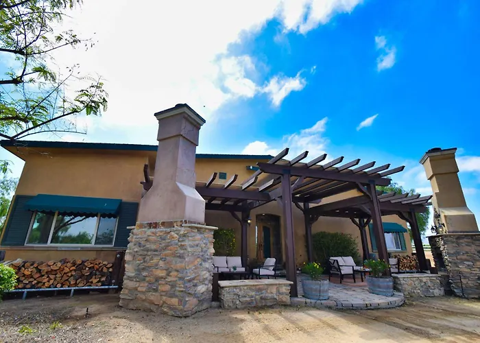 Peppertree Lane Ranch -- Seven-Acre Ranch In The Heart Of Wine Country