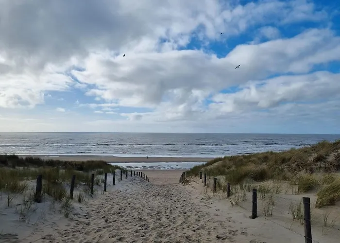 Rembrandts Beach View