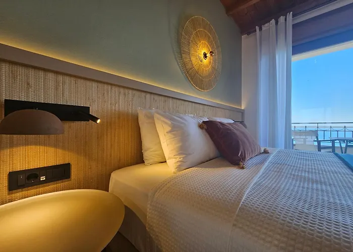 Yialasi Hotel