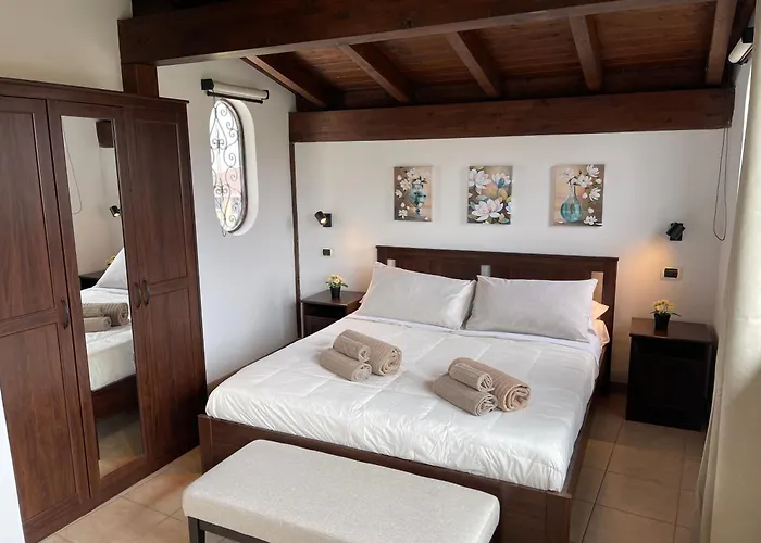 John Sea Suites