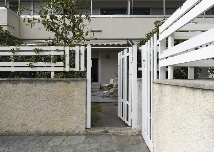 Apartment Corner Near The Sea By Interhome