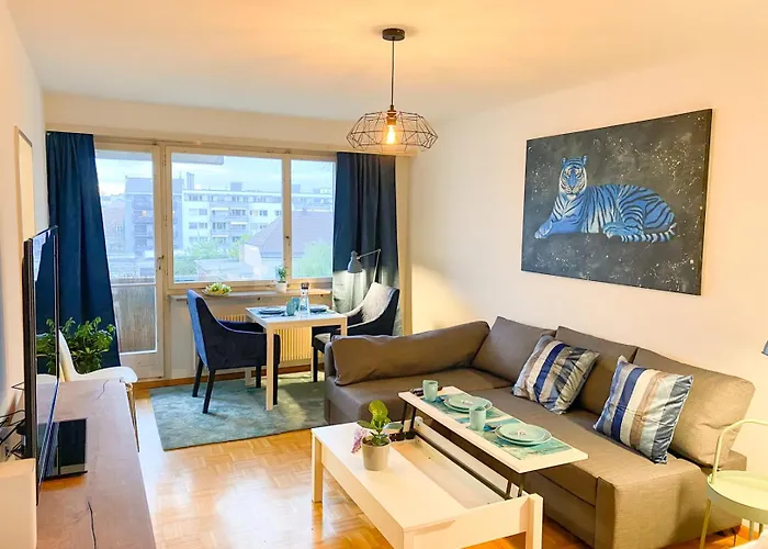 Bright Apartment With Balcony Near Messe - Special Blue Tiger Apartment, Basel, Up To 4 Guests