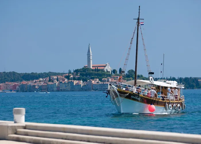 Maistra Select Amarin Resort