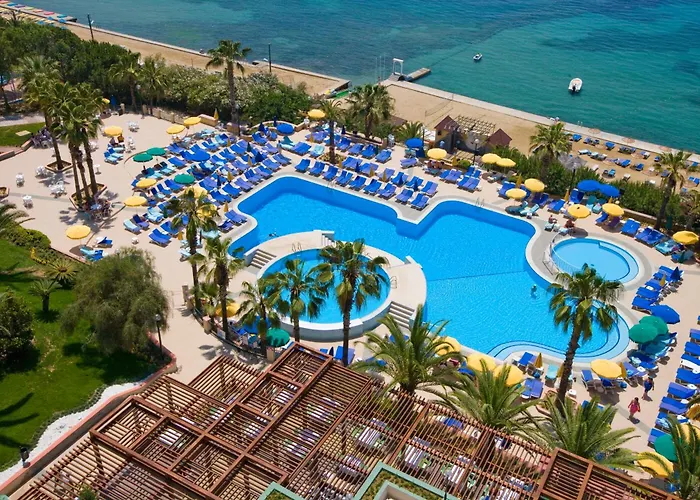 Fantasia Deluxe Hotel