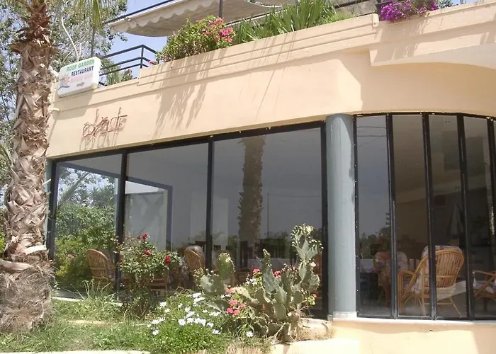 Akasti Hotel