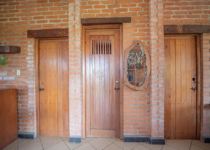 2 Bedroom Apartment With Bay View, Deck And Roof Terrace