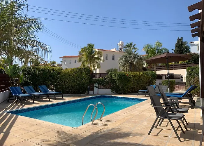 Coral Bay Sunbeam Villa - No Car Needed!