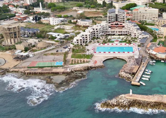 Beachfront Chalet In Aqualand Resort - Batroun