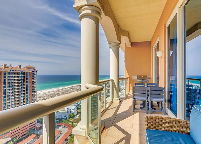 Pensacola Beach Penthouse W/ View + Pool Access!
