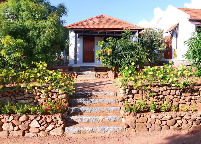 Kadambavanam Ethnic Village Resort