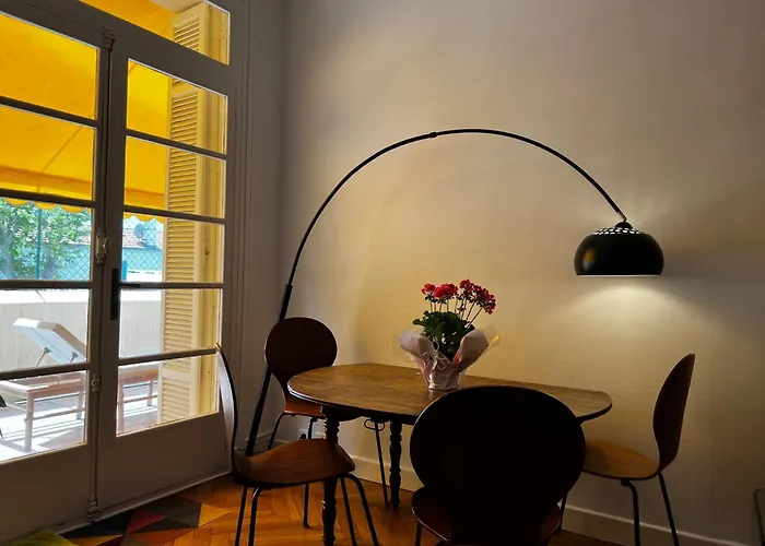 Charmant Appartement 3 Pieces Avec Terrasse - Monaco Ville 150M Du Palais Sur Le Rocher
