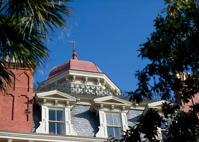 Wentworth Mansion